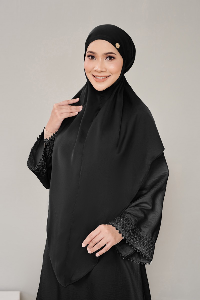 KHAWLA khimar in Black