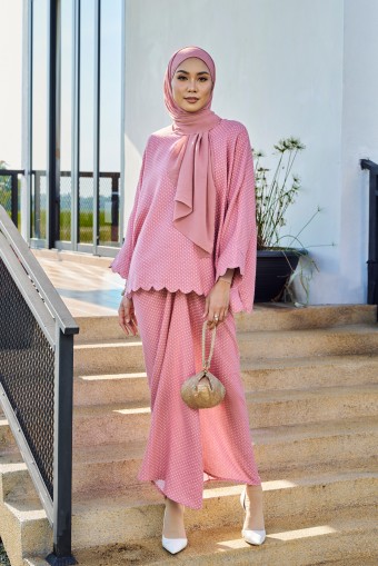 SALOMA Kurung in Marshmallow Pink