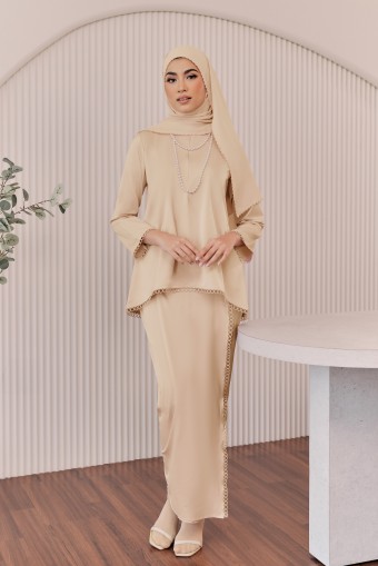 SERAYU Kurung in Peach Tea