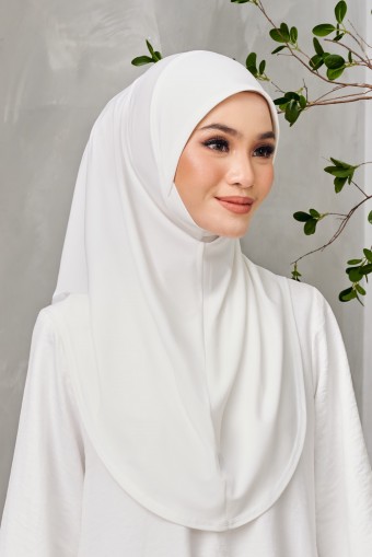 (AS-IS) SERA Slip On Hijab in White