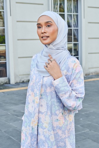 CALIA Oversized Top in Hydrangea Blue