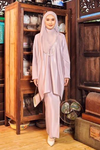 Meraki Kurung in Pale Lilac