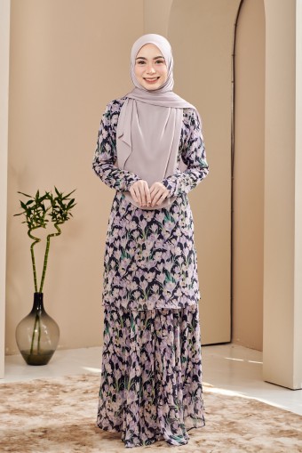 Aura Kurung in Zara