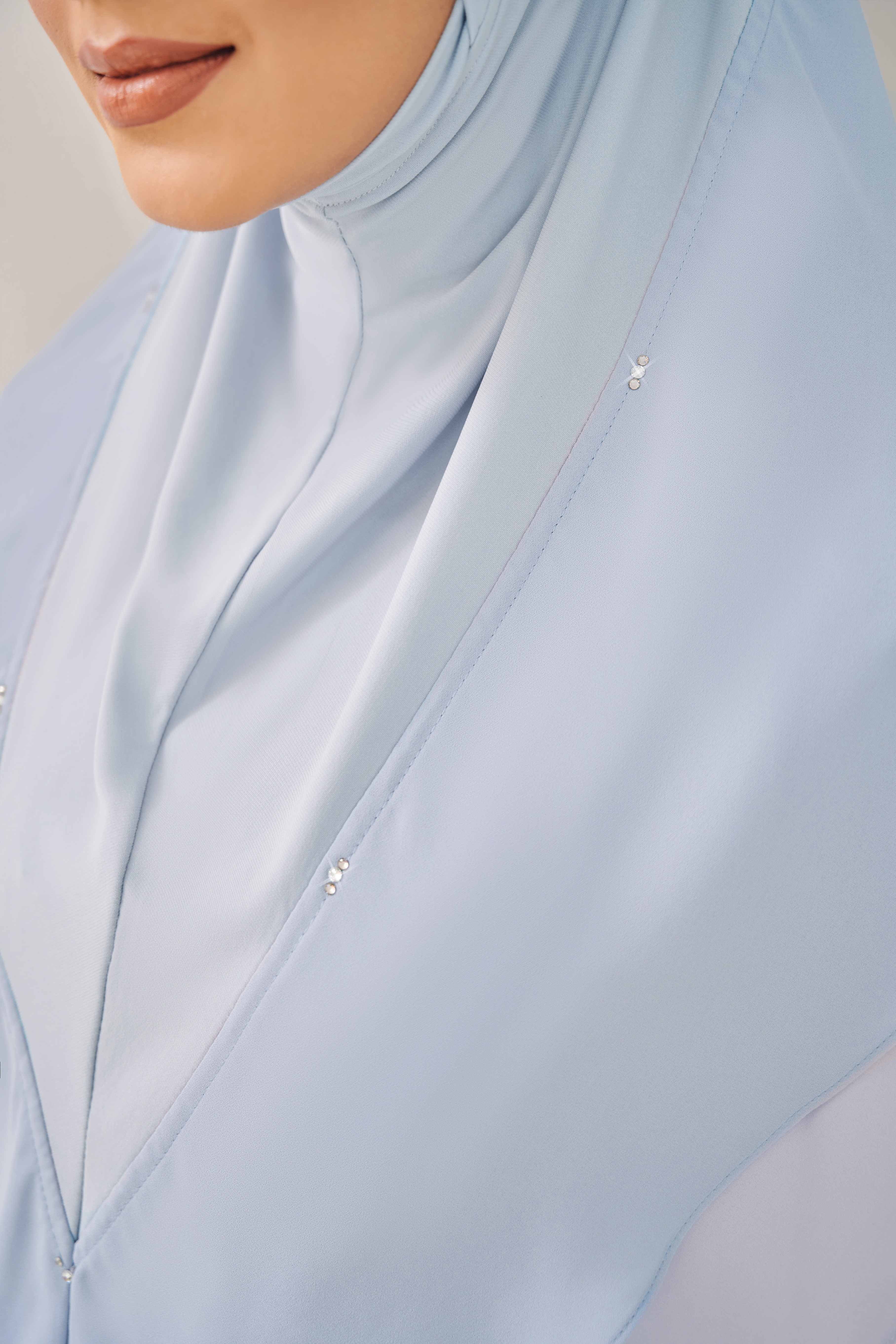 (AS-IS) EFFIE Slip On Hijab in Sky Blue