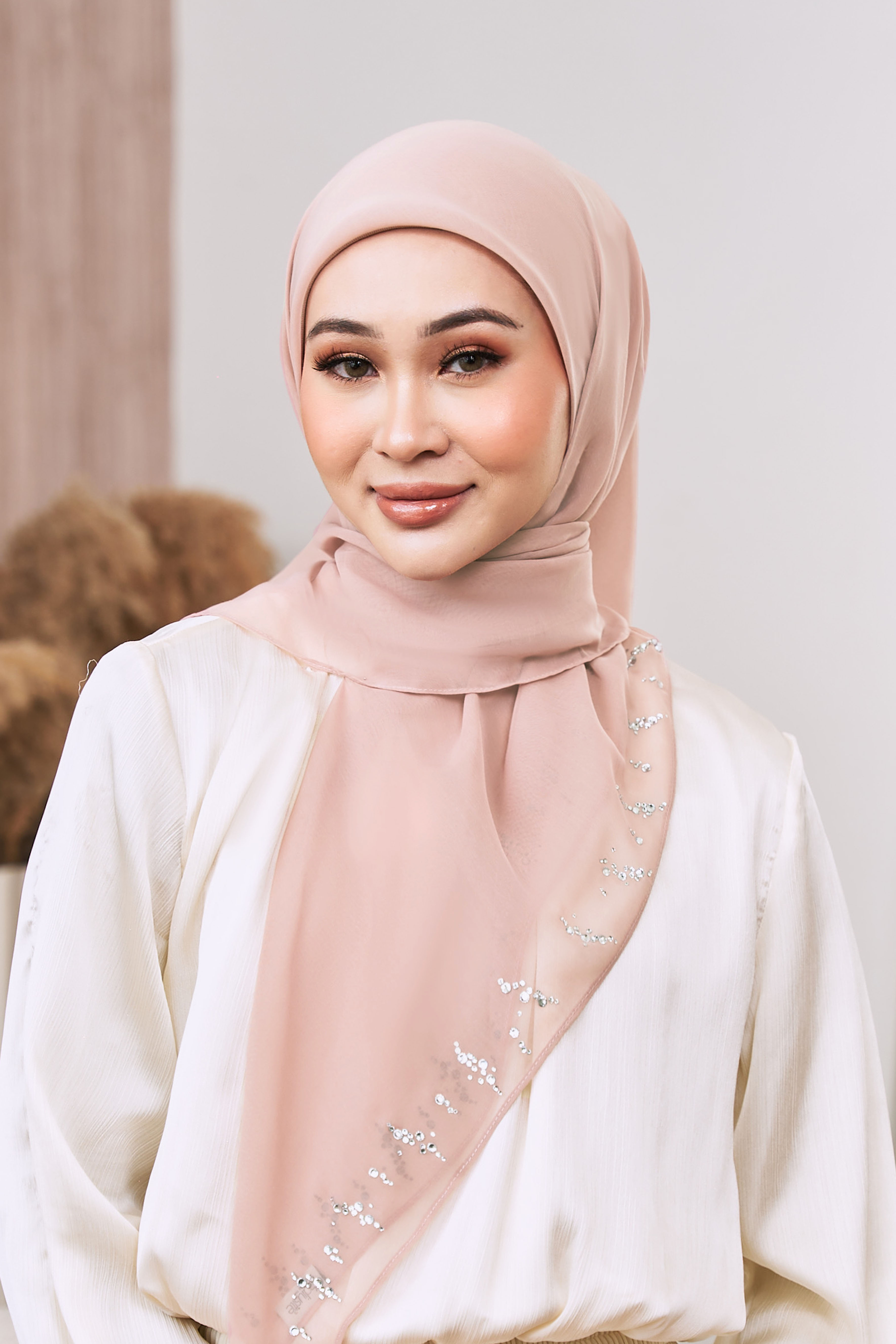 MYLA Dita Bawal in Dusty Pink