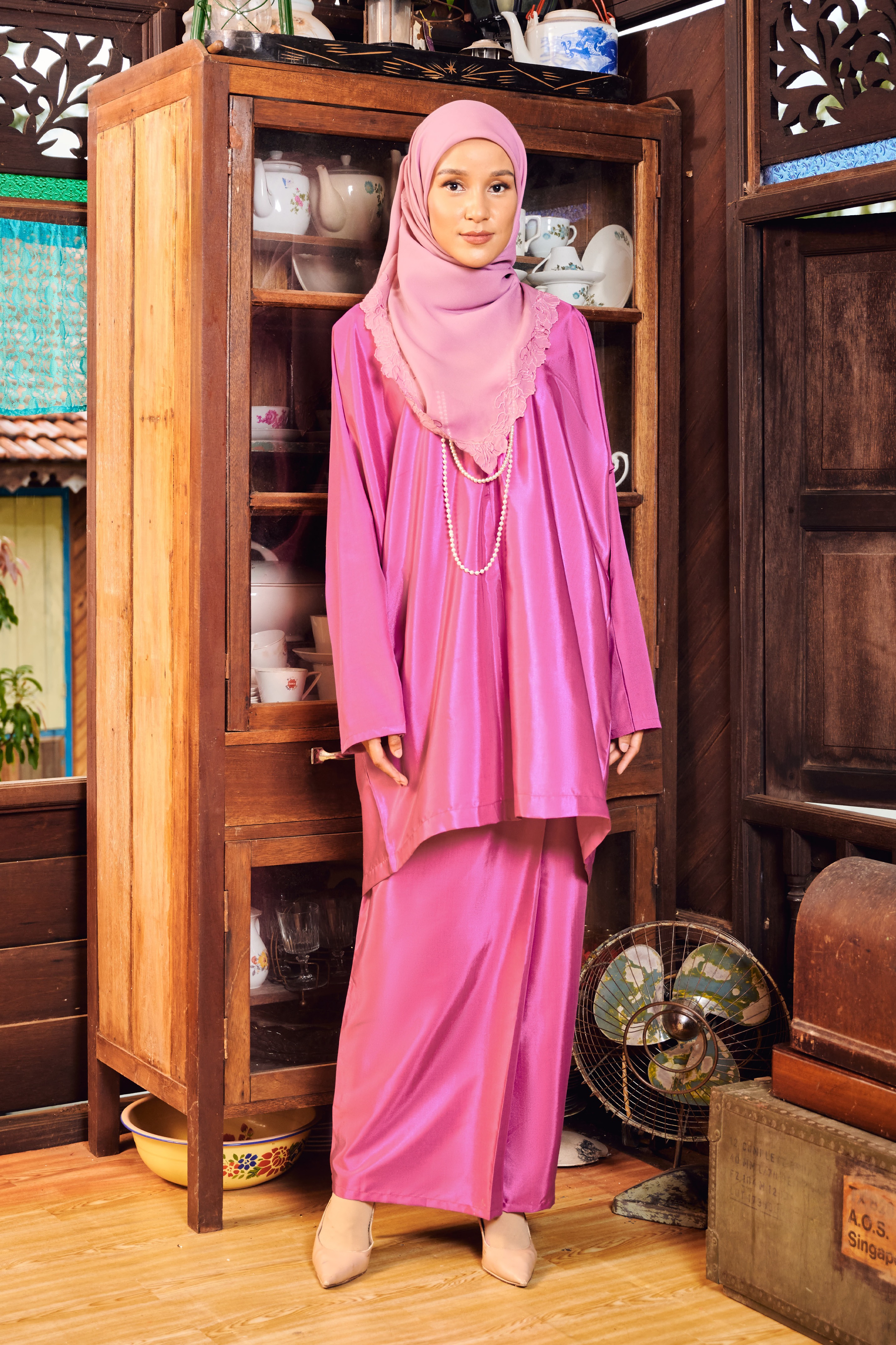 Meraki Kurung in Fuschia Pink