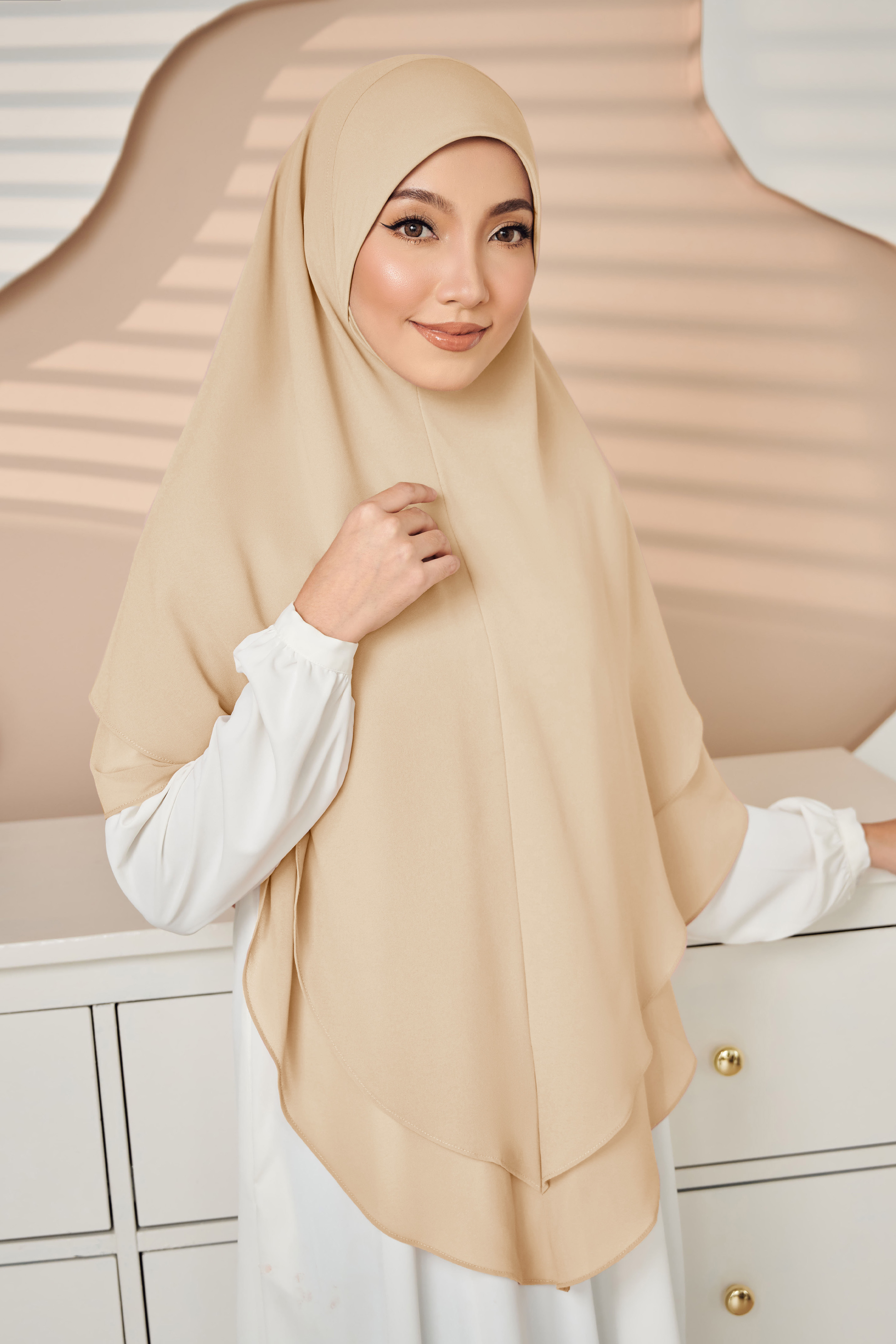 (AS-IS) Nageena Khimar in Sand