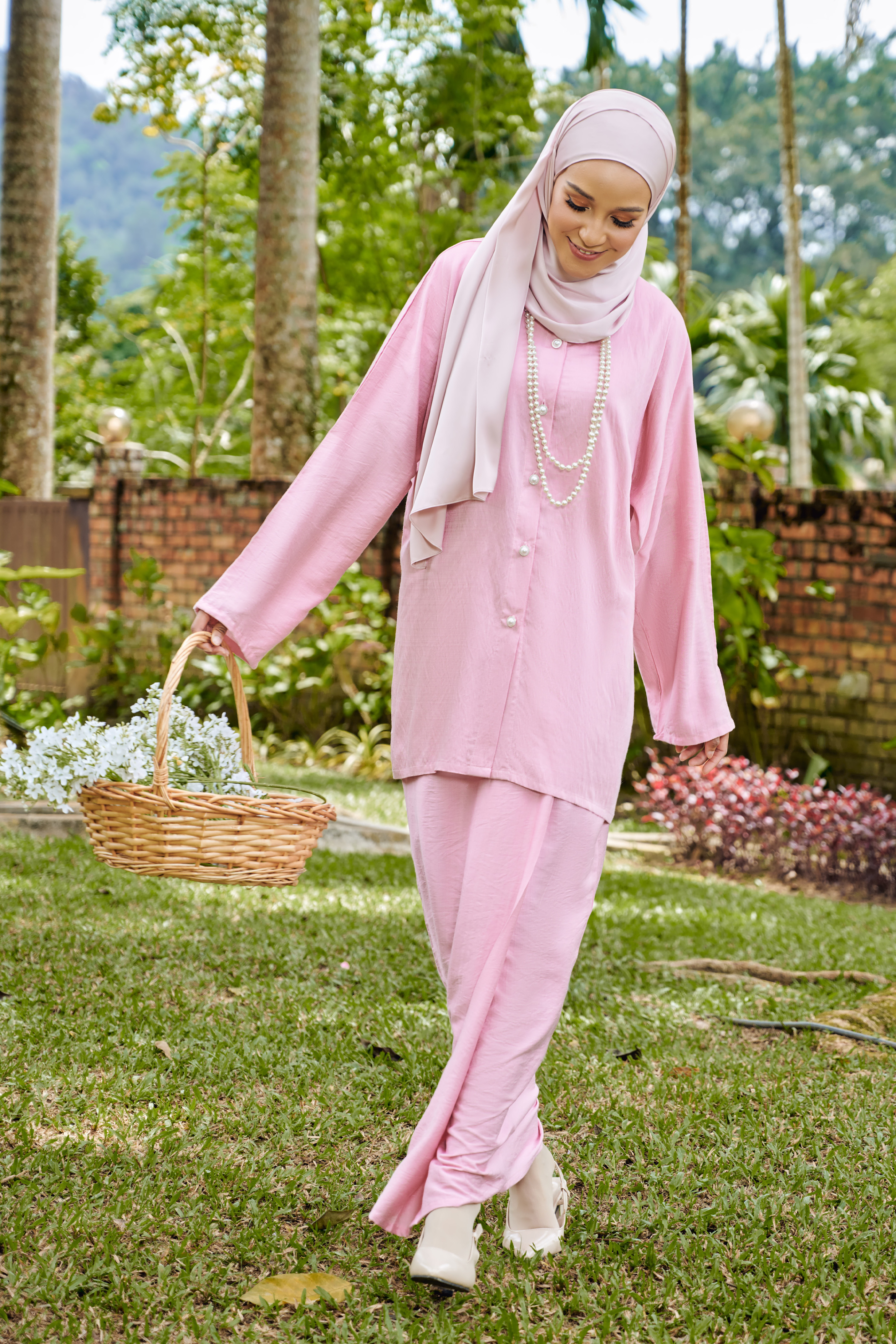 Lalita Kurung in Lemonade Pink