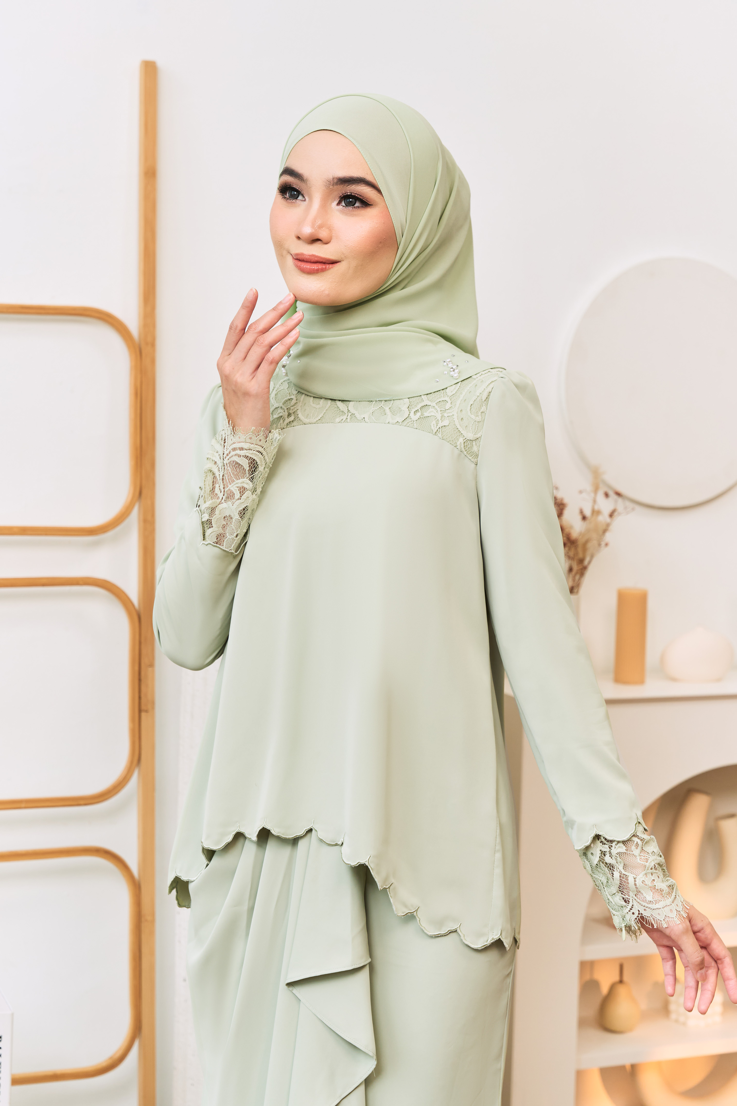 EIDRA Kurung in Light Sage Green