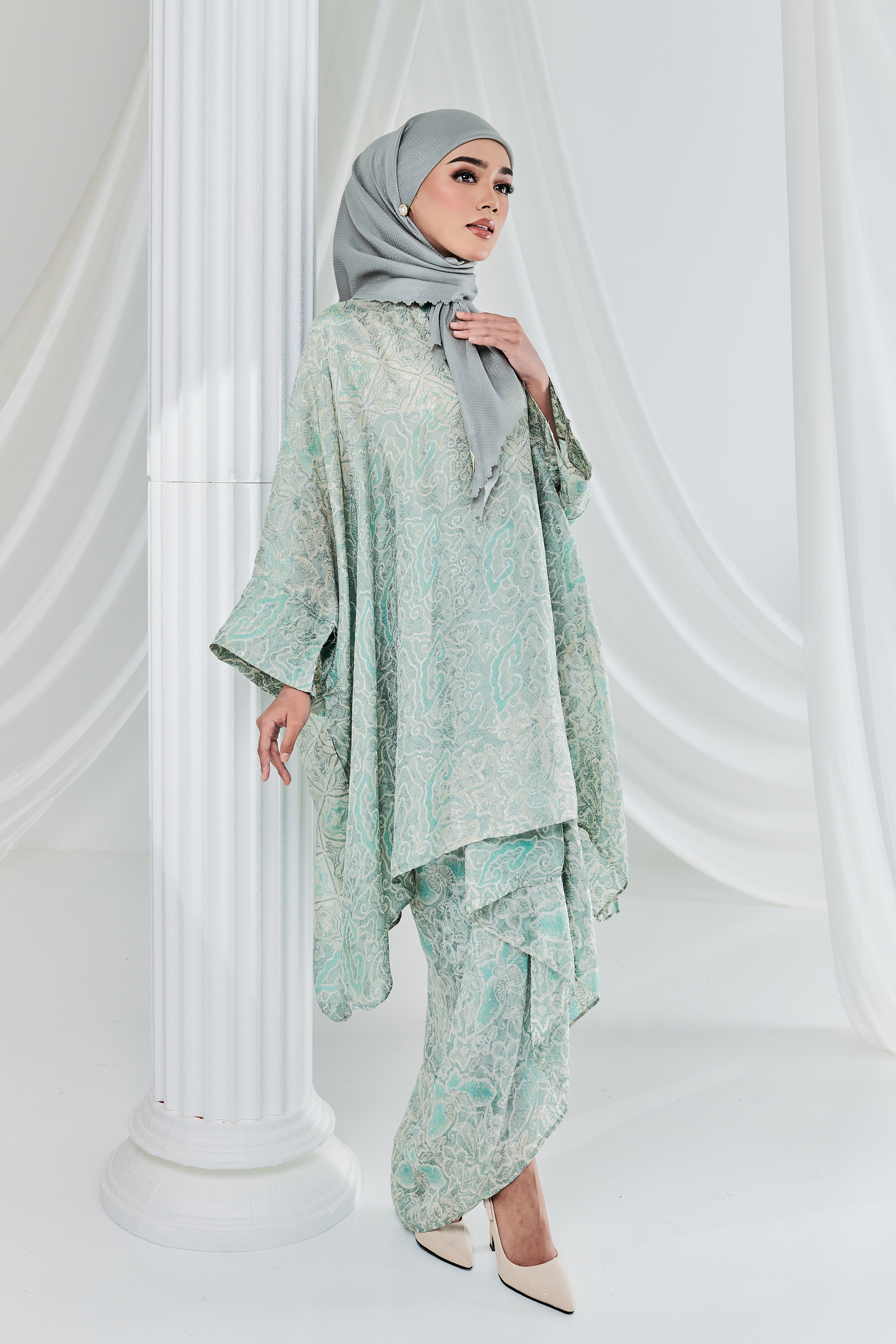 NISKALA Kurung in Mahira