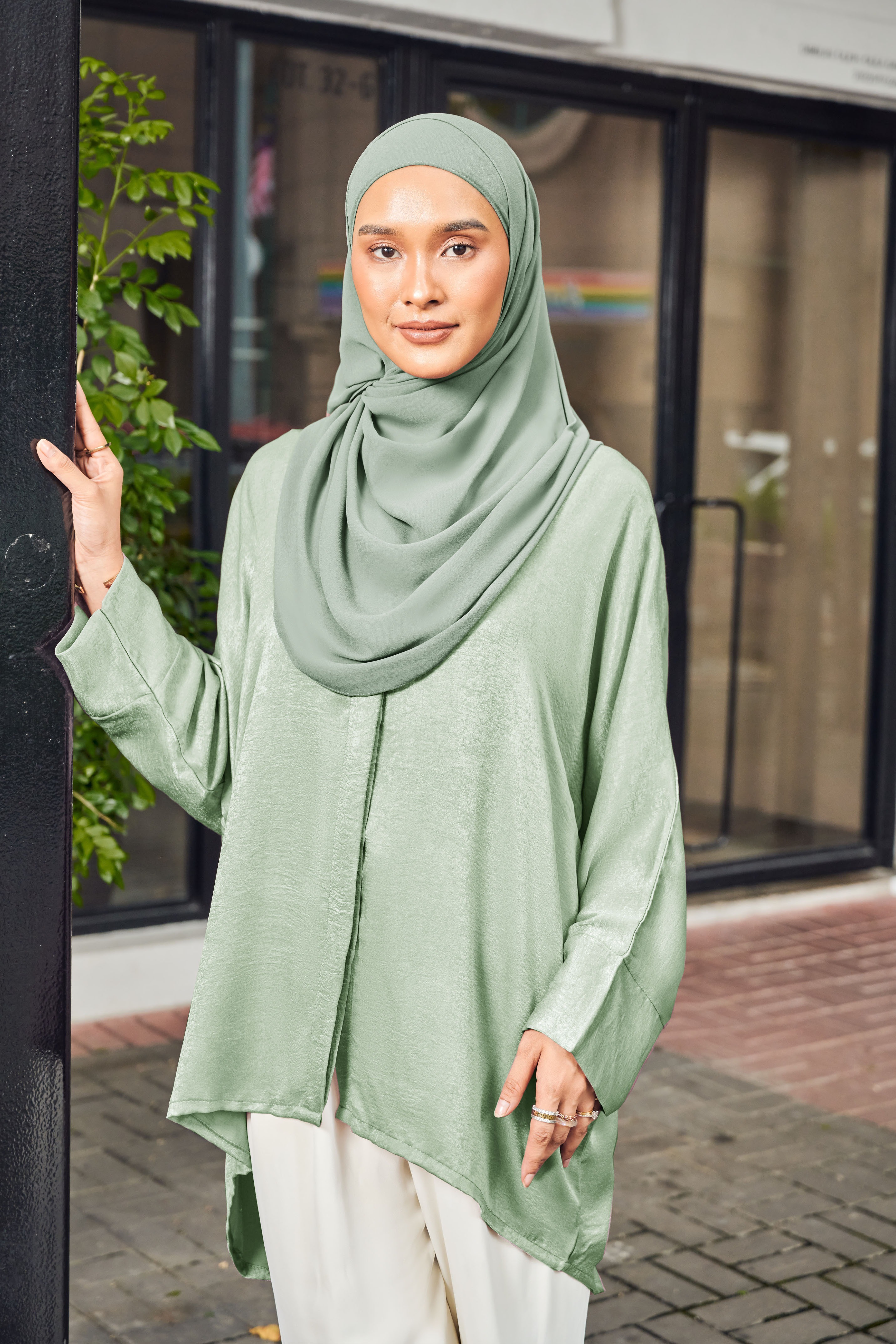 MIKA Oversized Top in Soft Green