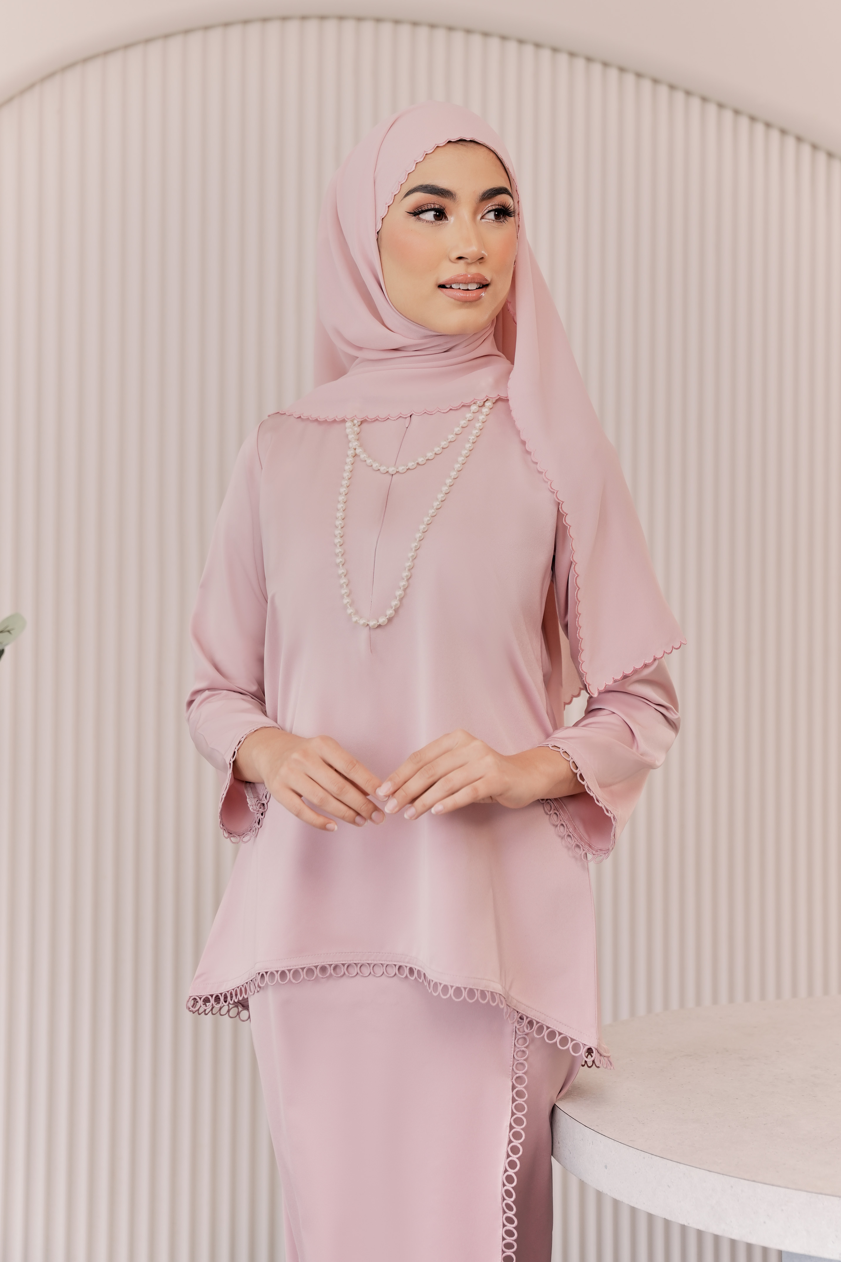 SERAYU Kurung in Soft Pink