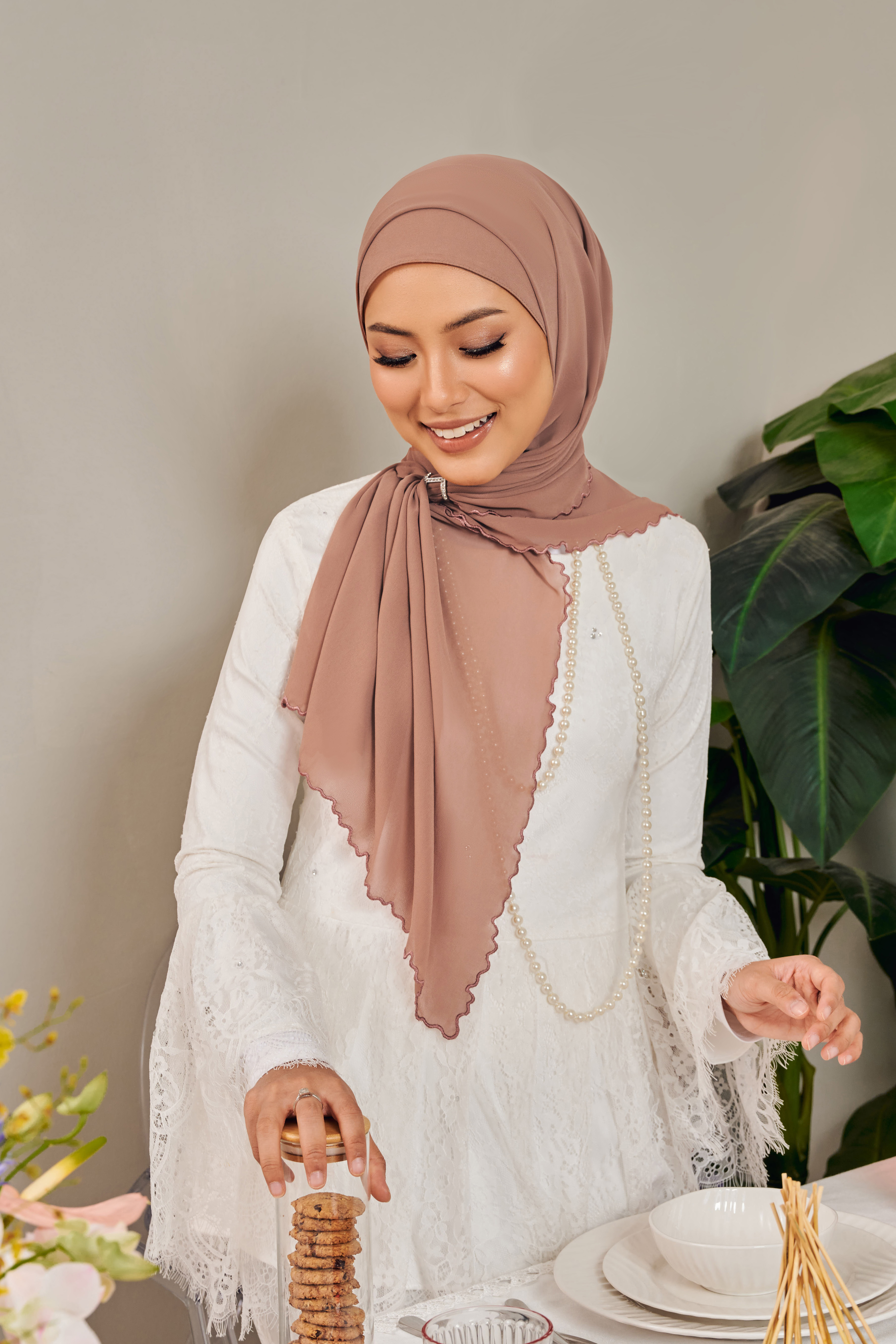 (AS-IS) ISRA Sulam Shawl in Brown