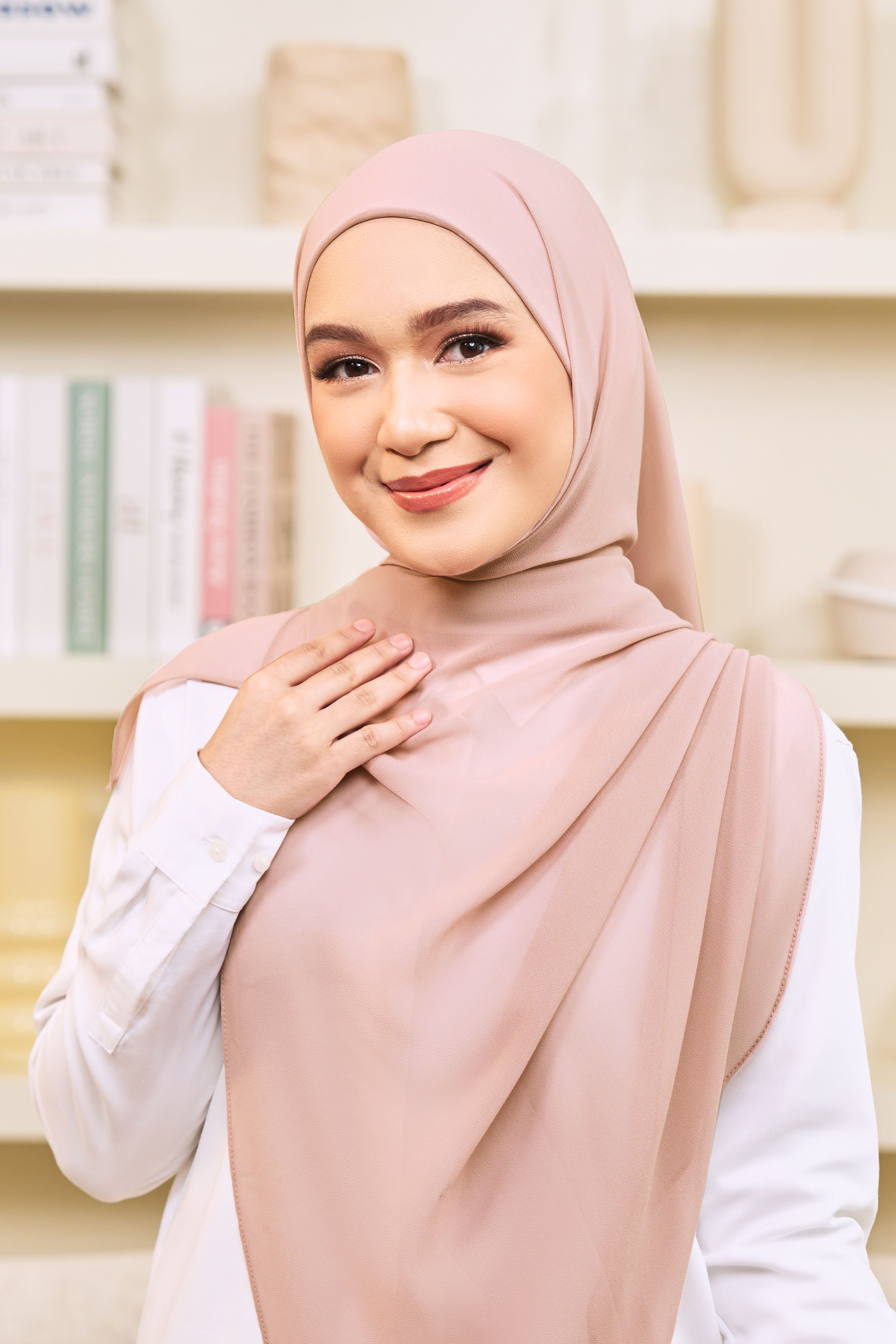 ADINA Instant Shawl with attached in Rosy Brown