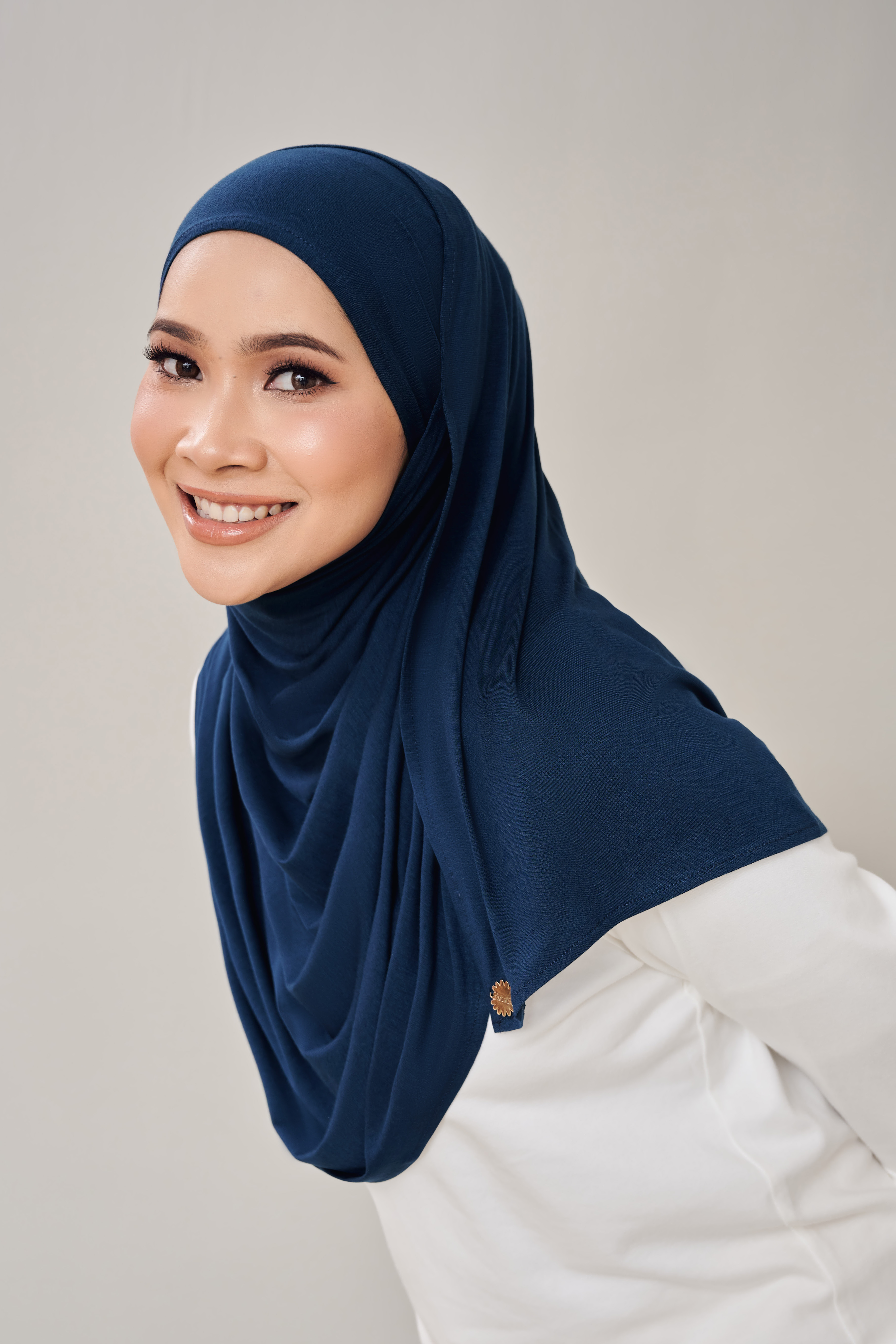 KATE Long Shawl in Navy Blue