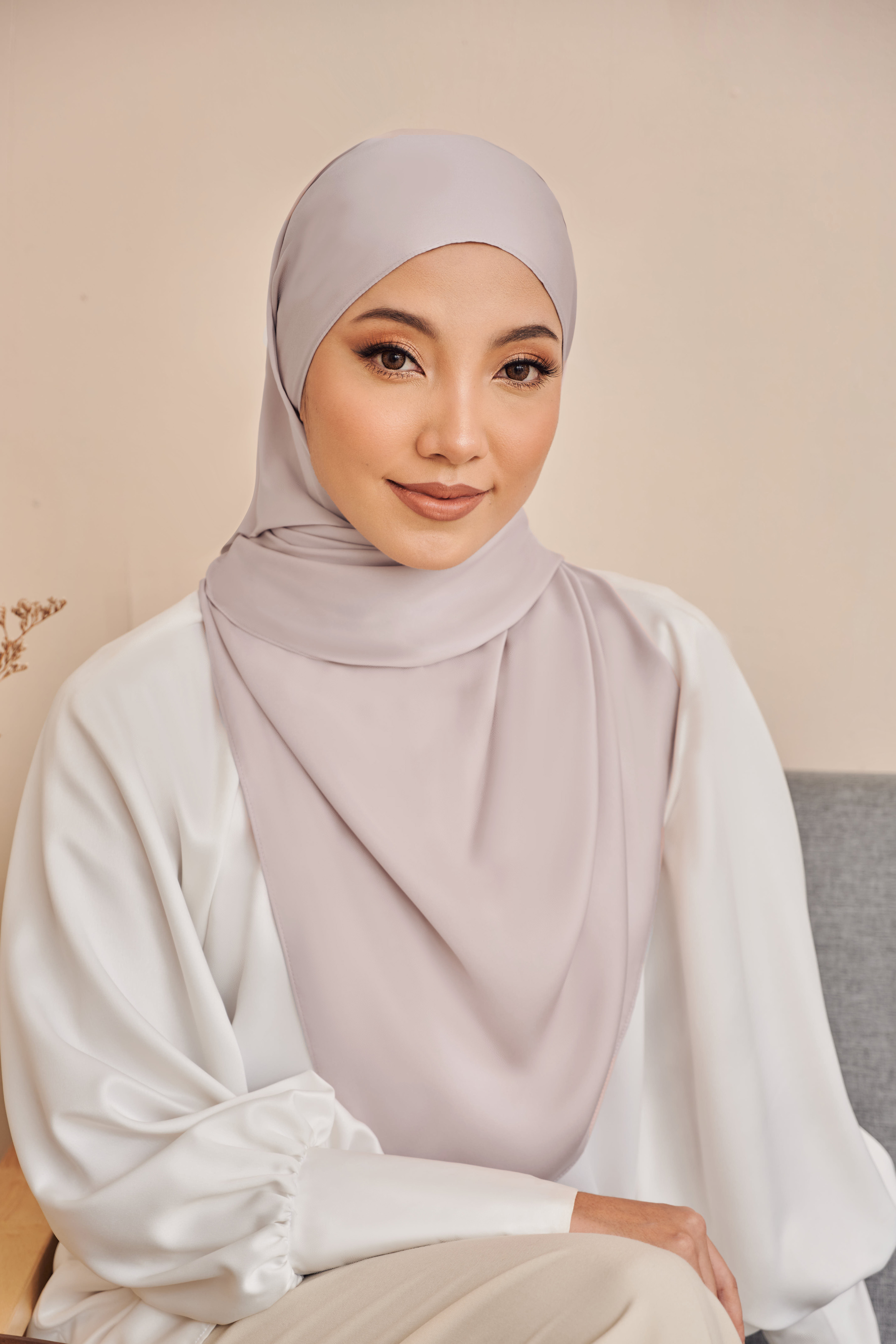 NADA Satin Shawl in Purple Grey