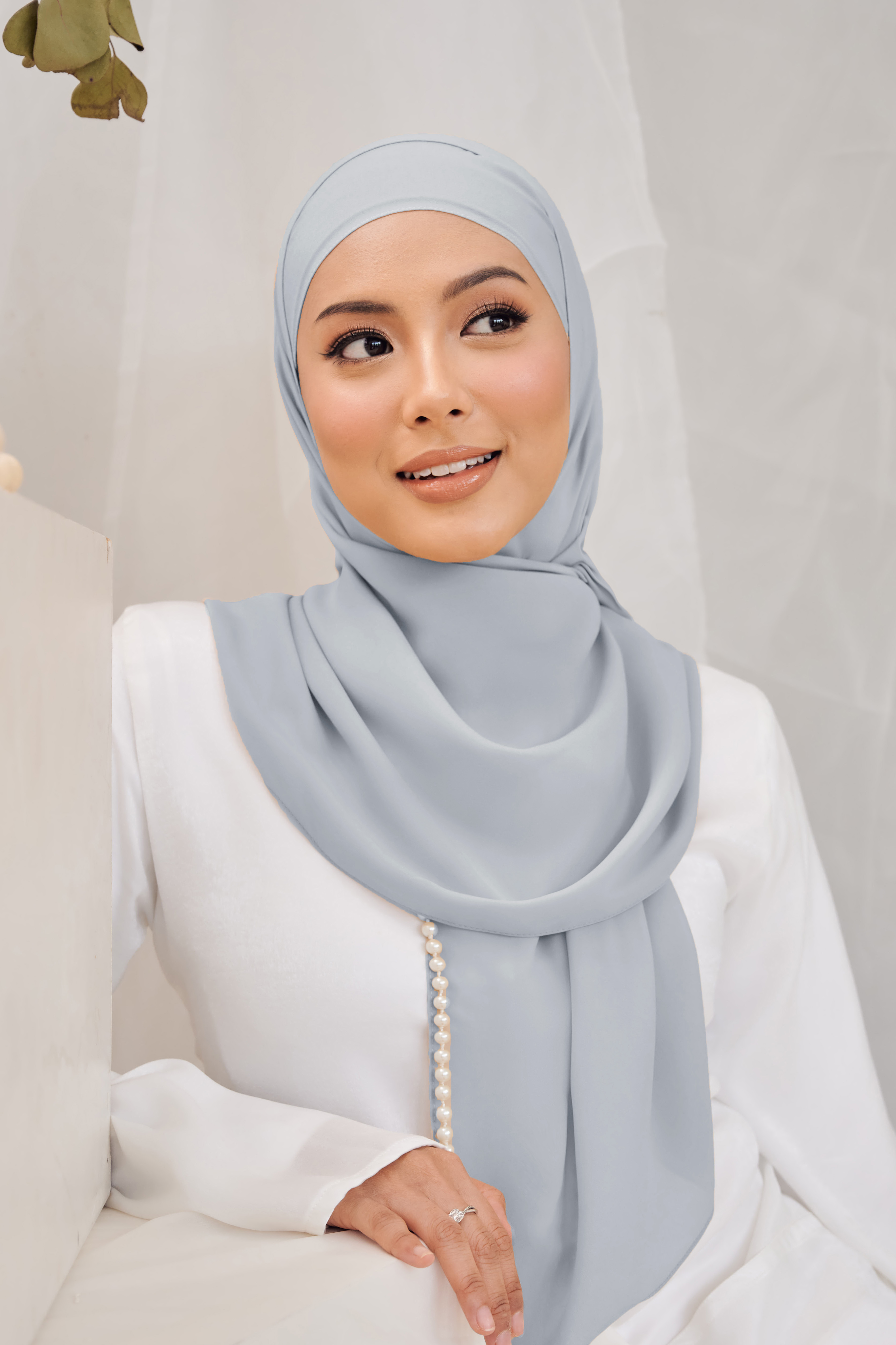 ALUN Long Shawl in Soft Blue