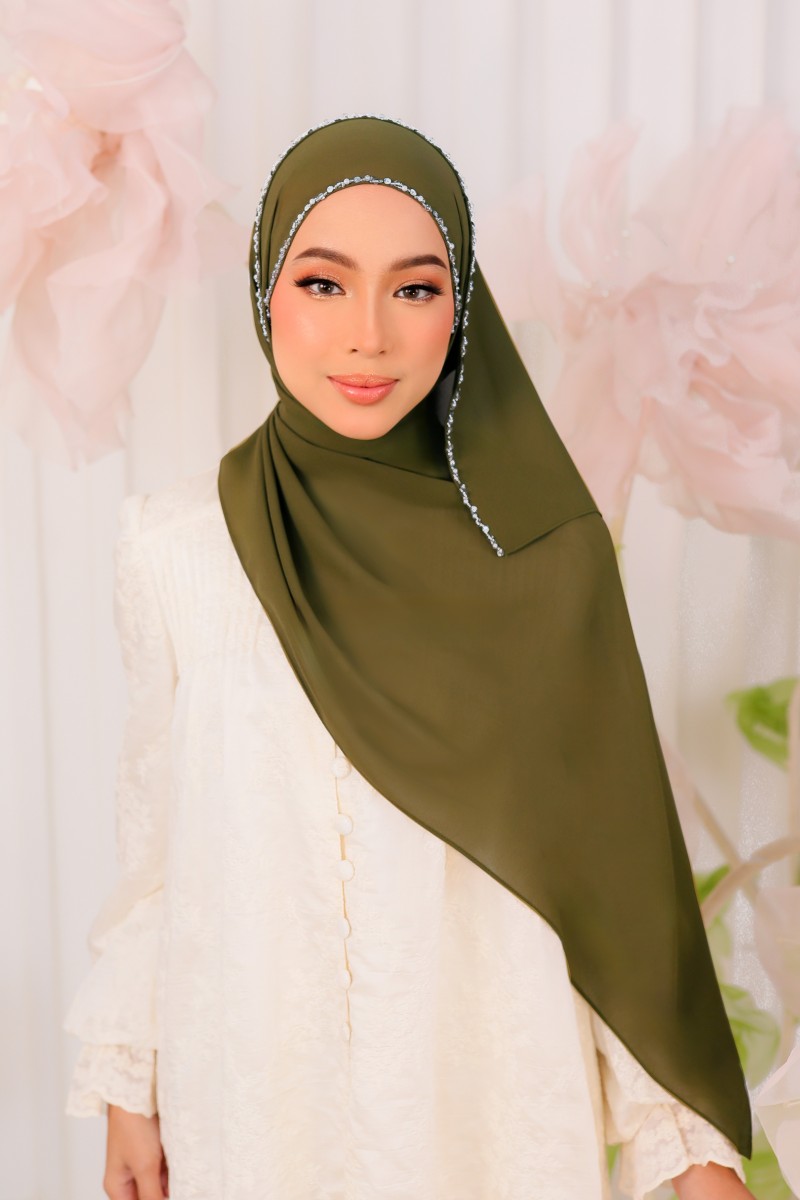 SHASMEEN Beads Long Shawl in Dark Olive