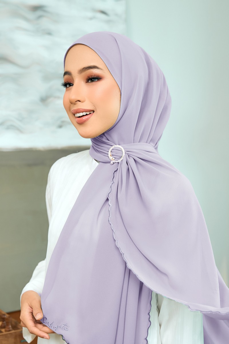 Erika Sulam Shawl in Lilac