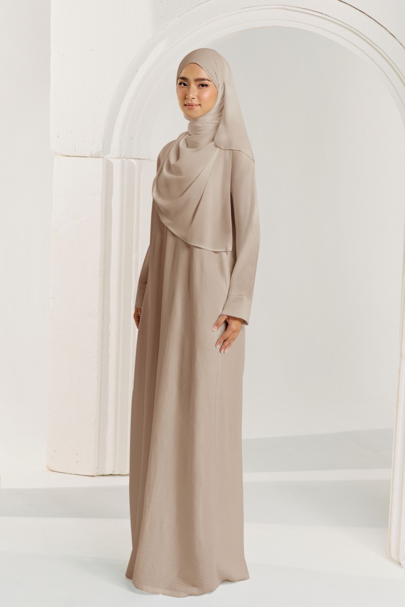 BELVA Kaftan in Sand