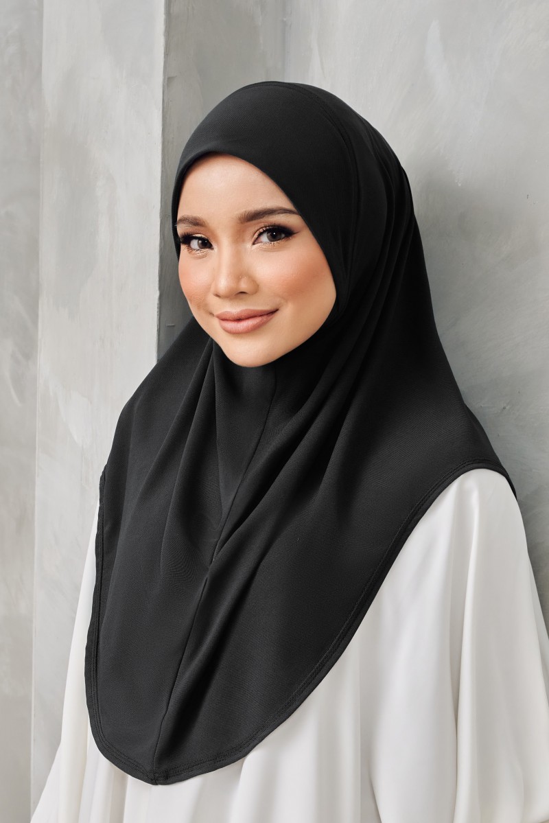 (AS-IS) SERA Slip On Hijab in Black