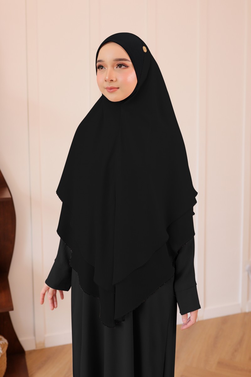 Nageena Crochet in Black