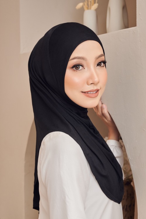 ZERA Slip On Inner in Black