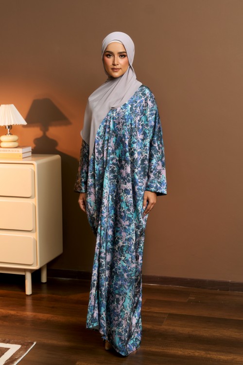 ARIANA KAFTAN IN BREEZY