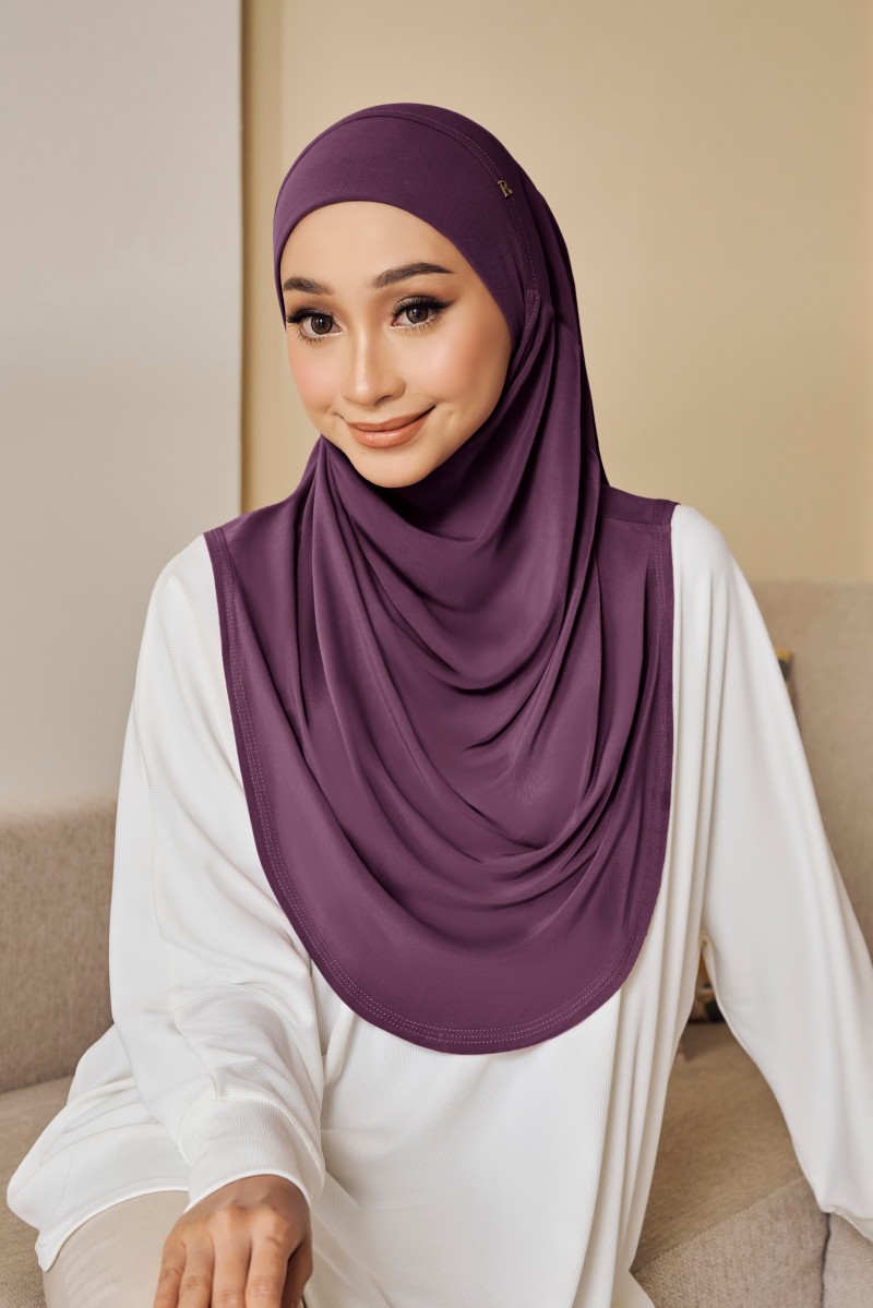 LALISA in Deep Purple