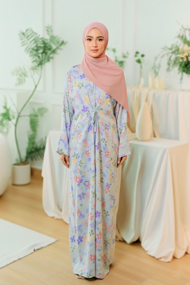 Zafira Kaftan in Eliya