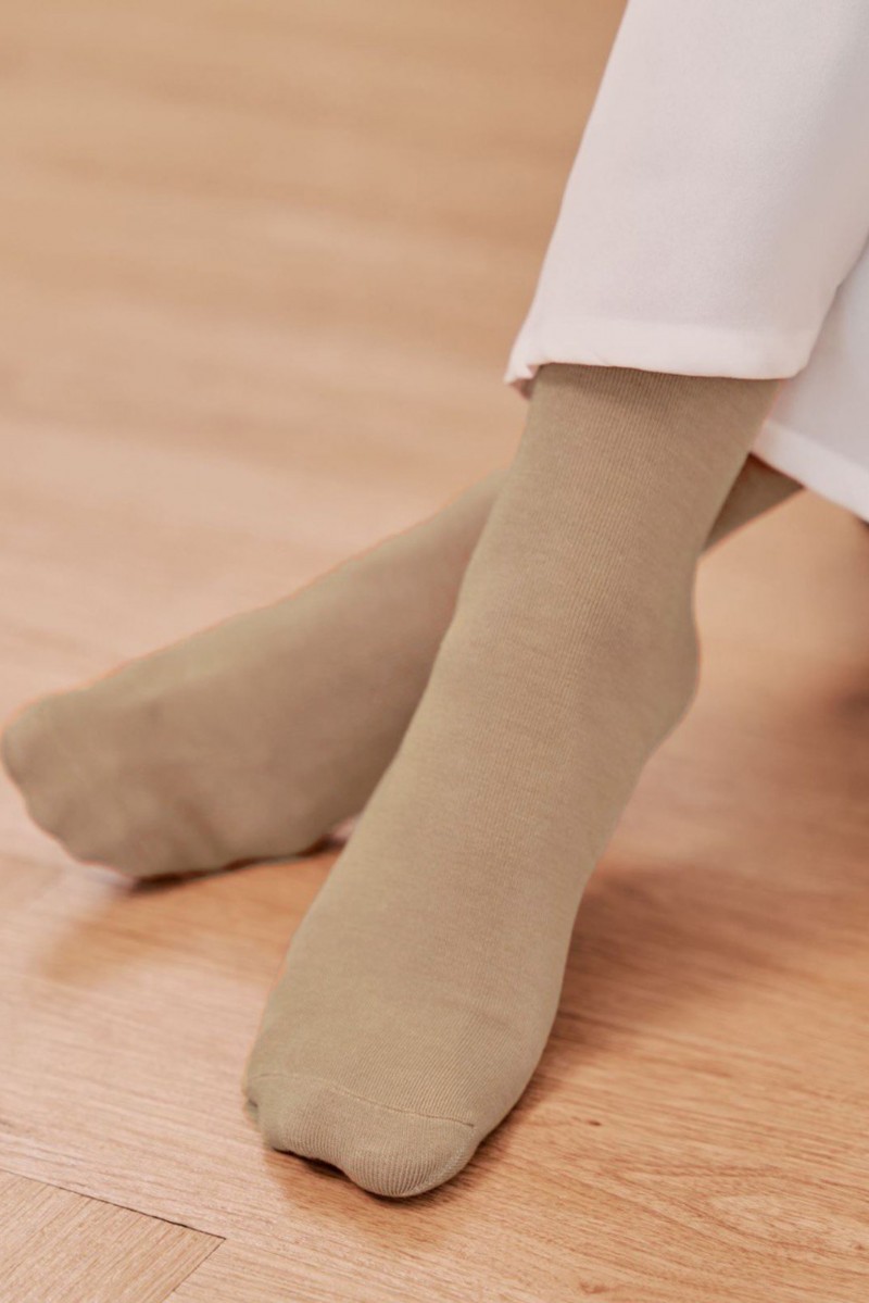KIRA Socks in Latte