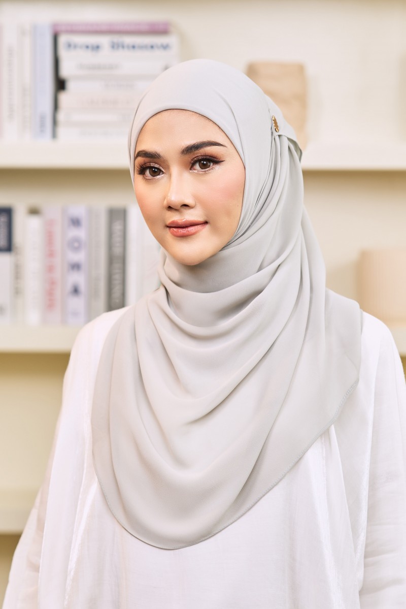 ADINA Instant Shawl with attached inner in Light Grey