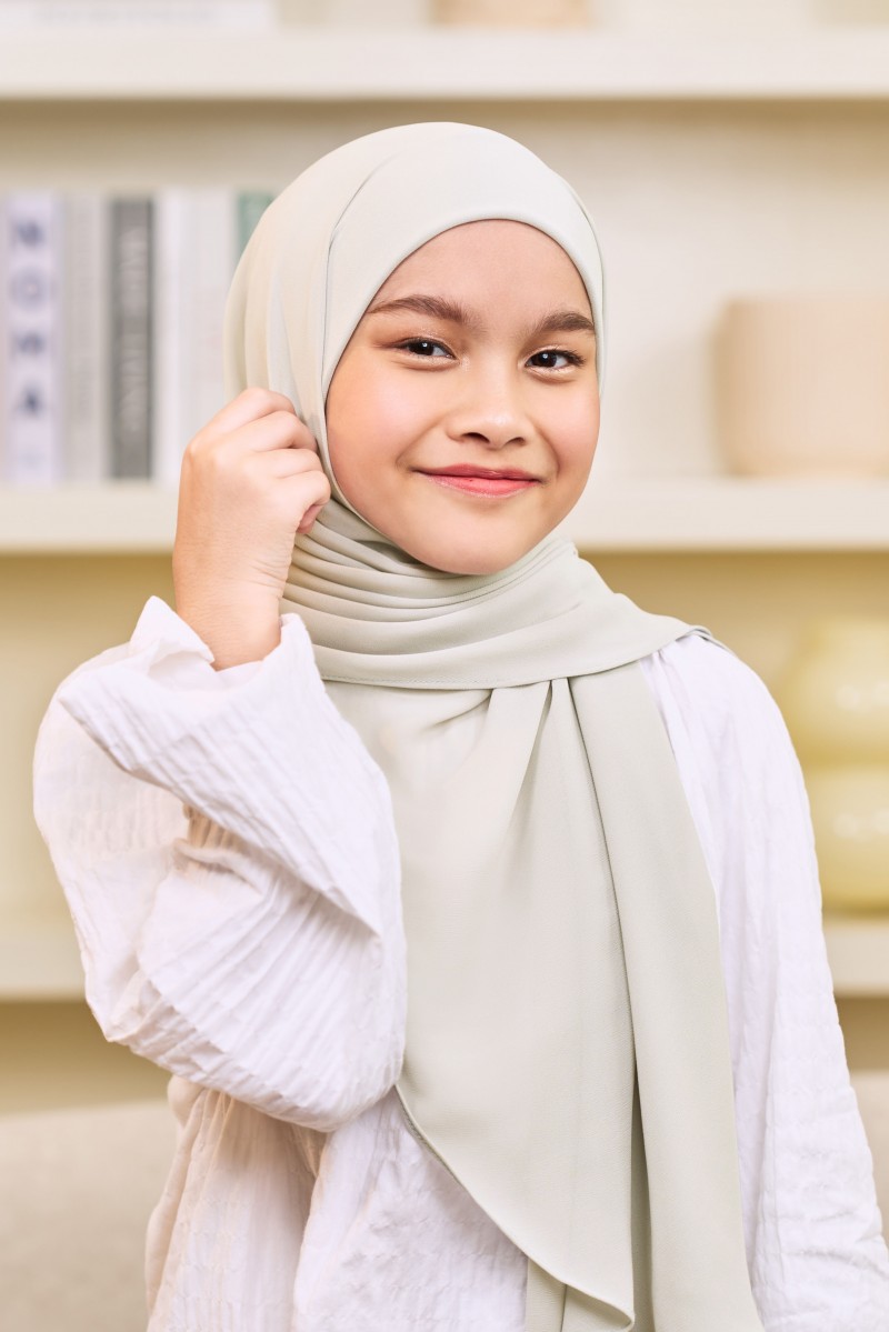 ADINA Girl Instant Shawl with attached inner in Linen