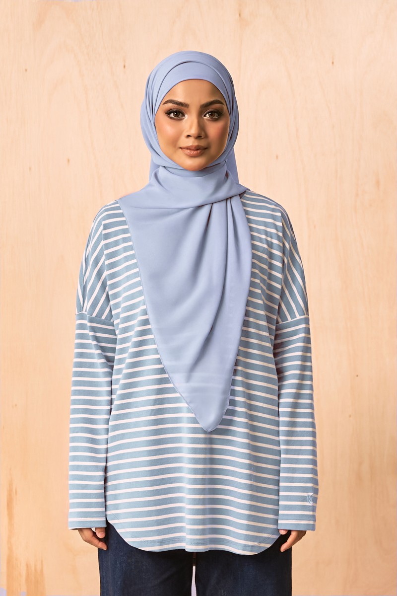 MARIBEL Comfy Blouse in Pastel Blue