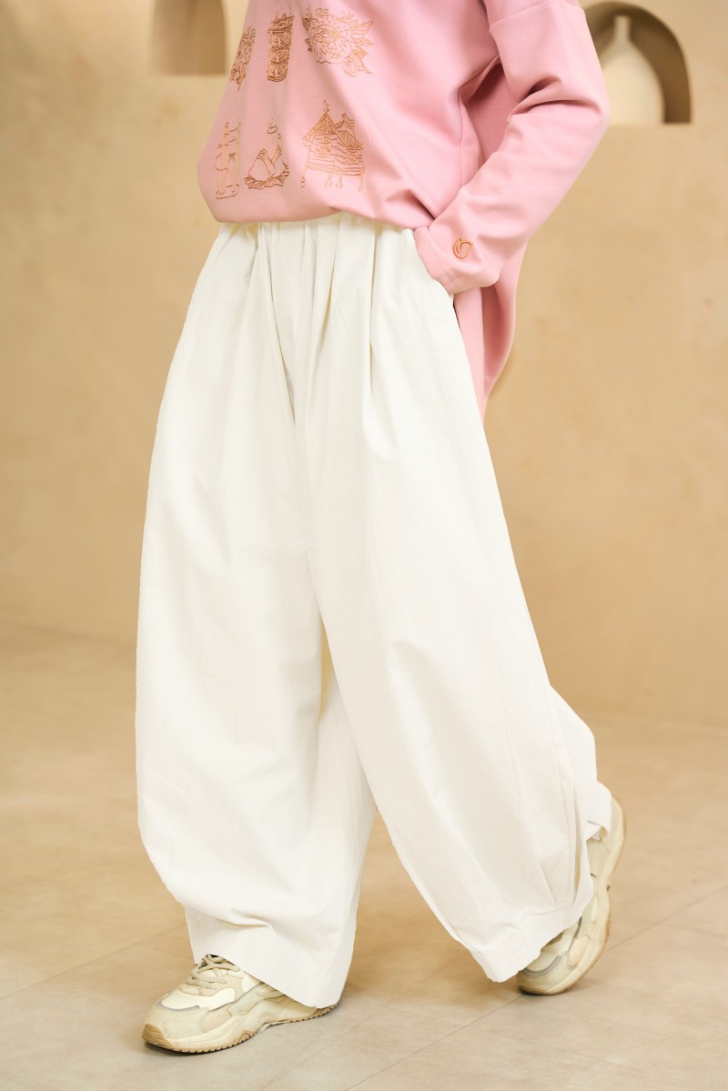 SUEKA PANTS In White