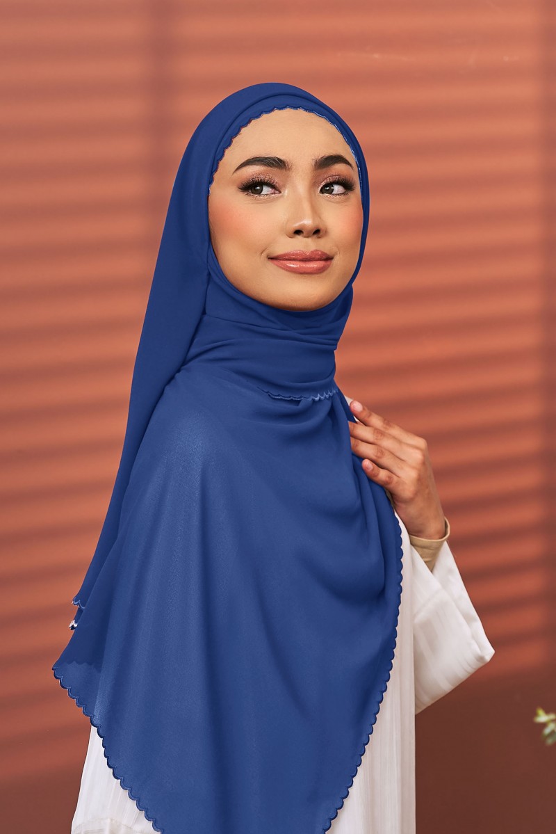 TIARA Sulam Shawl in Royal Blue