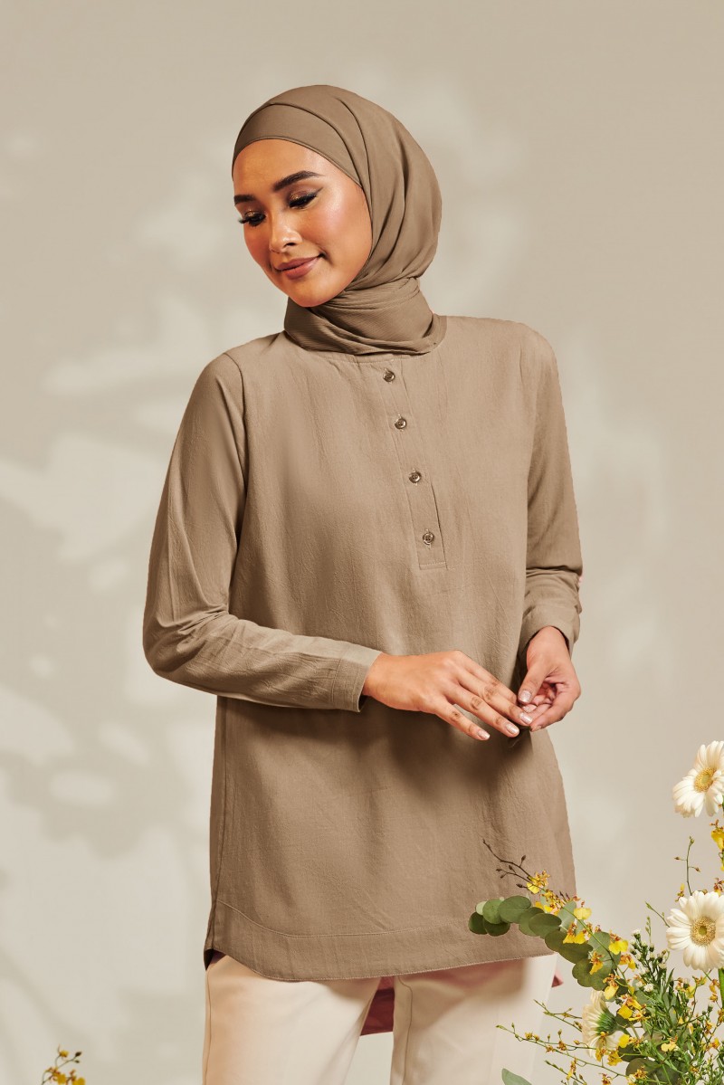 (AS-IS) BEA Blouse in Sand Brown