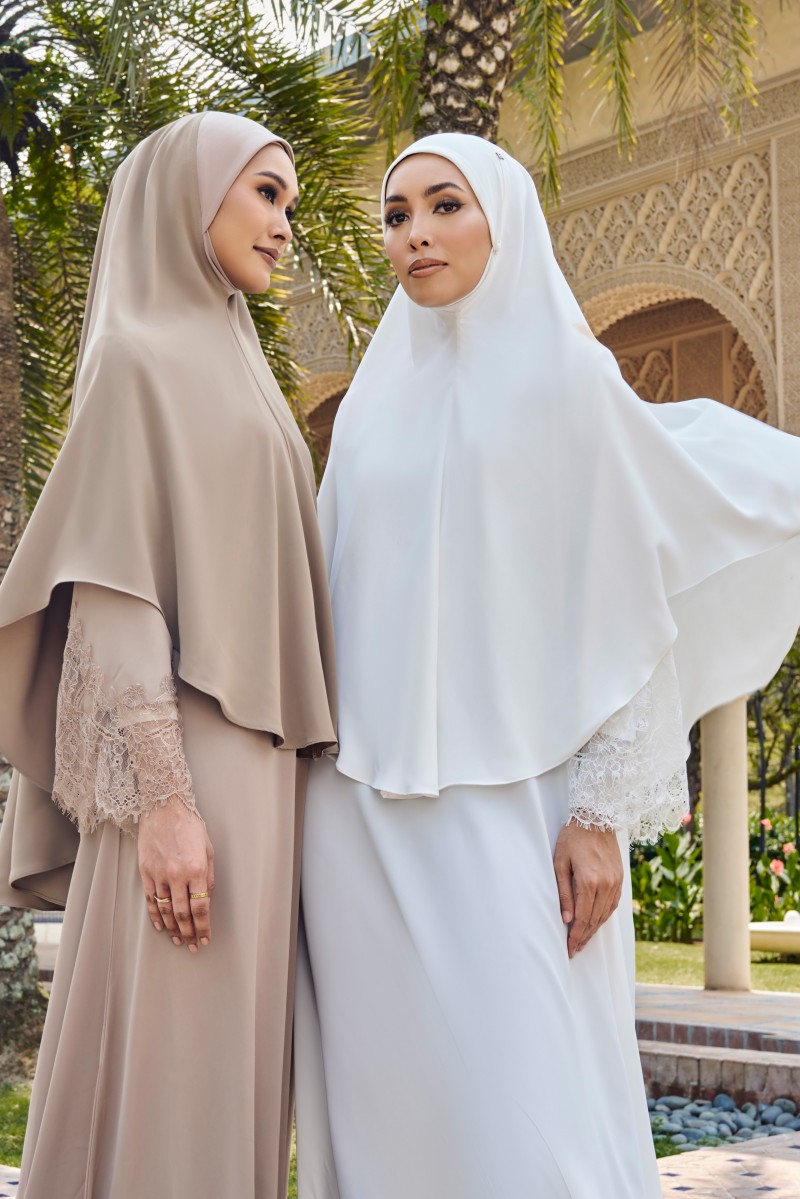 AMRA Khimar in White