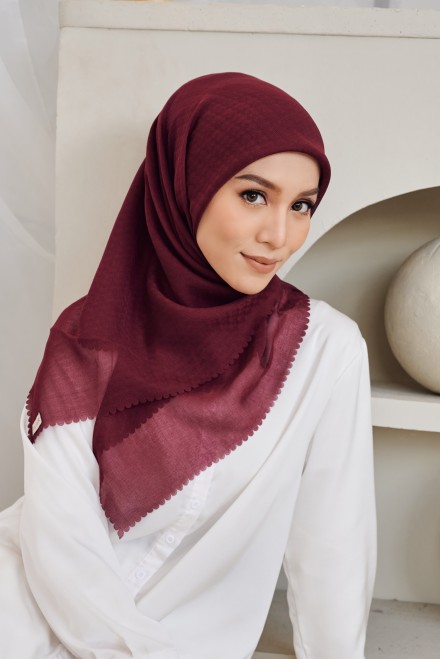 Auva in Burgundy