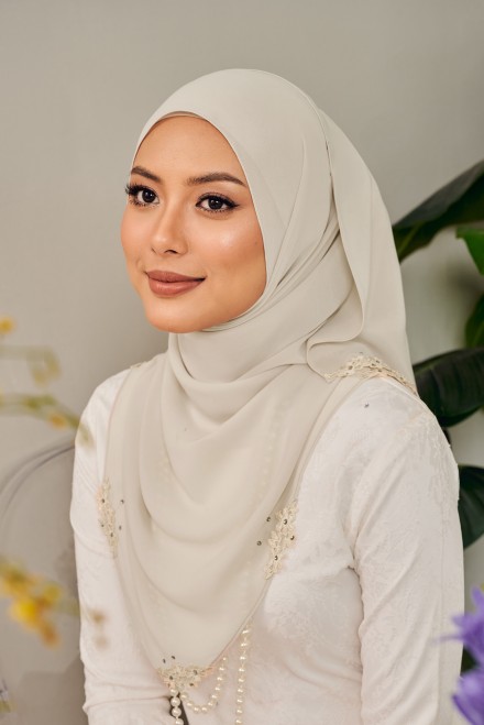 NEOMIE in Cream