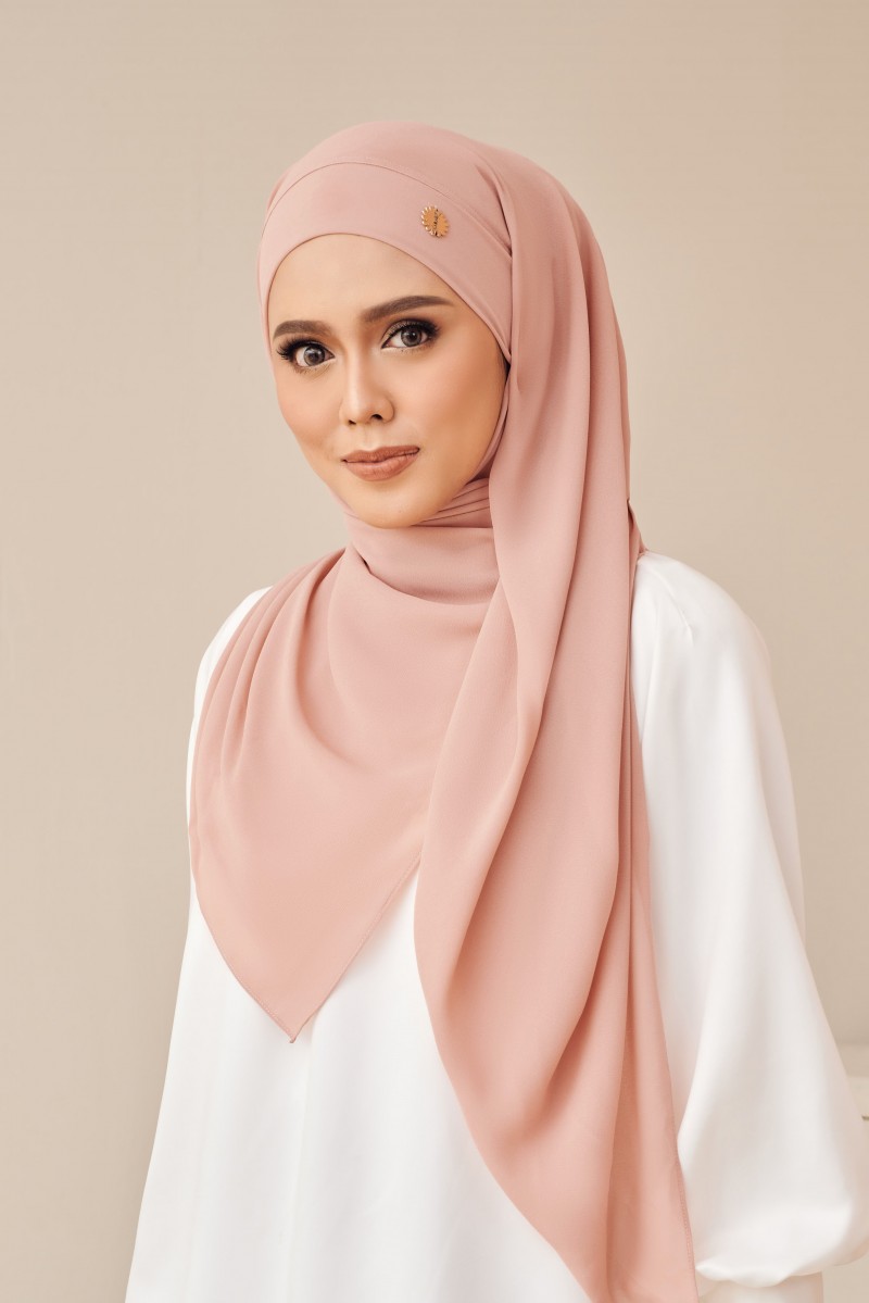 (AS-IS) ROSE Bawal Lazy in Dusty Peach