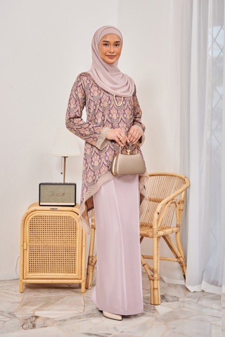 Astrid Kurung Tia in Dusty Purple