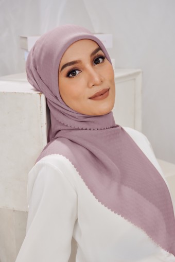 Auva in Dusty Purple