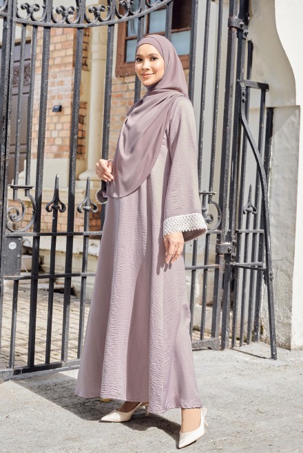 AISHA Jubah in Dusty Purple