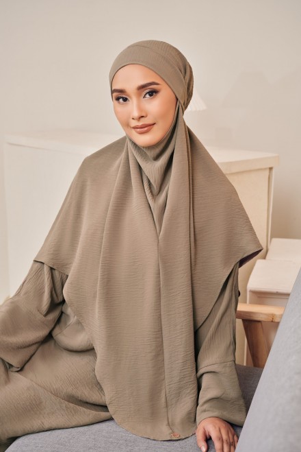 MARWA Khimar in Khaki Brown