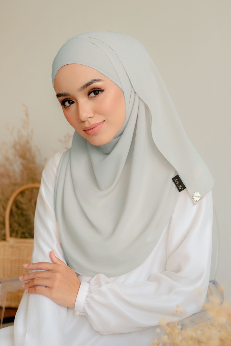 Gia Long Shawl in Light Grey