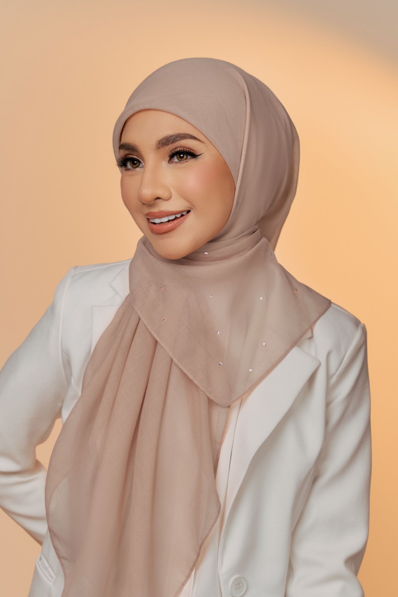 (AS-IS) MOIRA Bawal Batu in Mocha