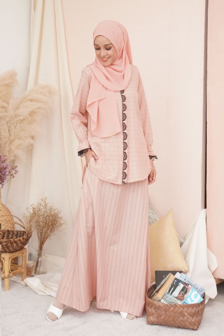 Ashiba  in Peach
