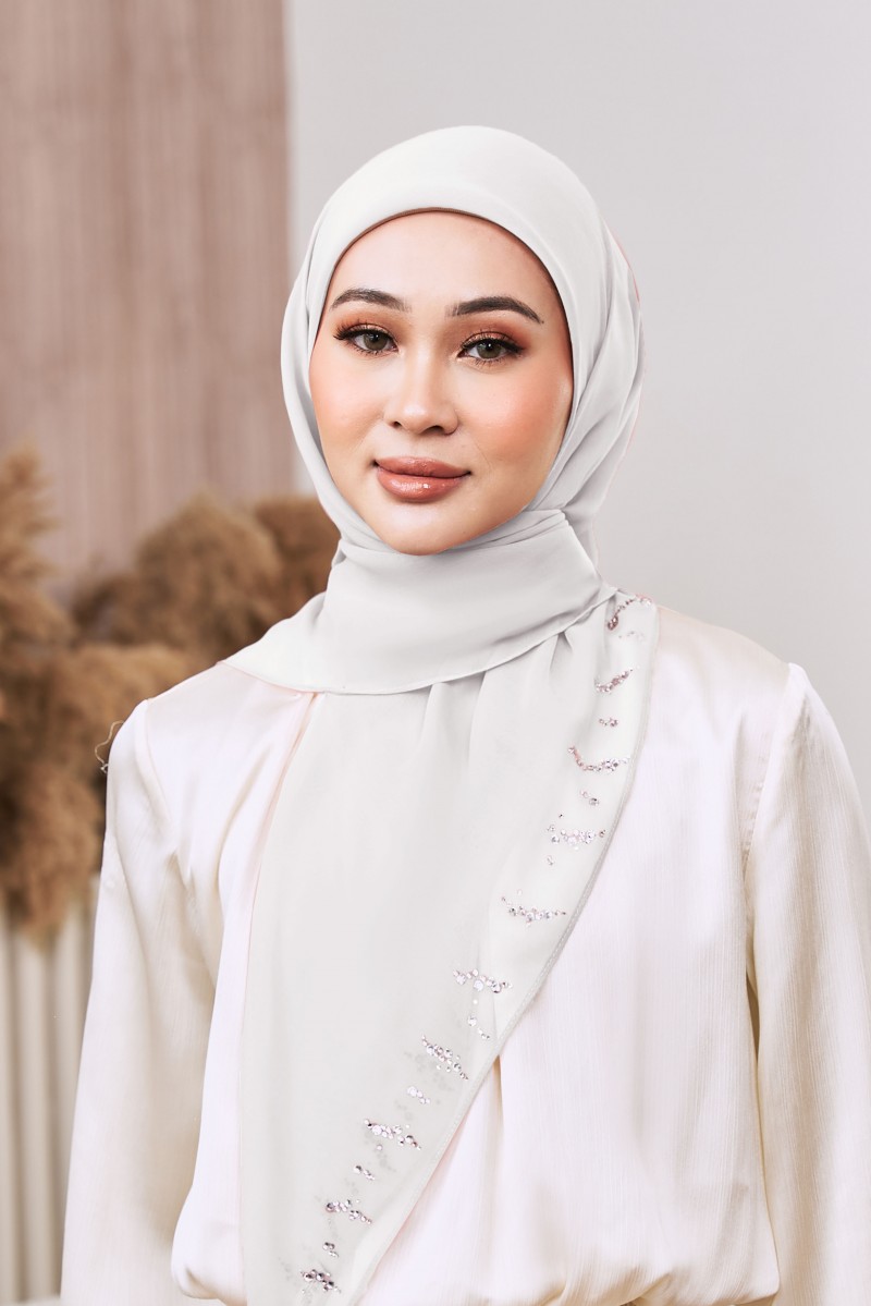 MYLA Dita Bawal in White