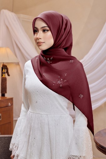 STELLA Bawal in Burgundy STELLA Bawal in Burgundy